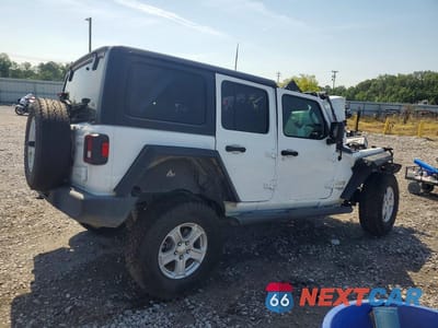 Trzecie zdjęcie samochodu z tyłu: 2021 JEEP WRANGLER UNLIMITED SPORT VIN:1C4HJXDG2MW551744 - miniatura