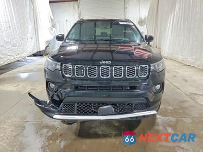Piąte zdjęcie samochodu w środku: 2025 JEEP COMPASS LIMITED VIN:3C4NJDCN9ST565628 - miniatura