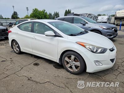 Czwarte zdjęcie samochodu z boku: 2013 HYUNDAI ELANTRA GLS VIN:5NPDH4AE0DH306863 - miniatura