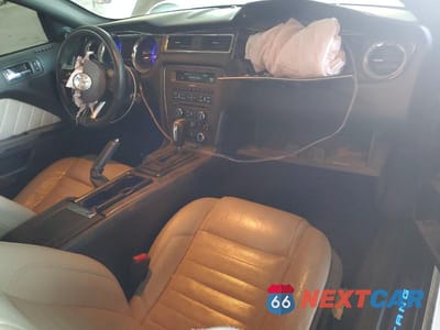Zdjęcie 8 z 12 samochodu: 2013 FORD MUSTANG VIN:1ZVBP8AM2D5216572 - miniatura