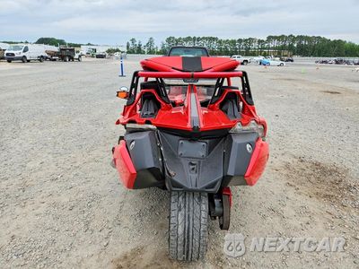 Czwarte zdjęcie samochodu z boku: 2015 POLARIS SLINGSHOT SL VIN:57XAAPFA2F5103286 - miniatura