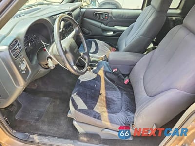 Zdjęcie 7 z 12 samochodu: 2003 GMC SONOMA VIN:1GTCS19X338224852 - miniatura