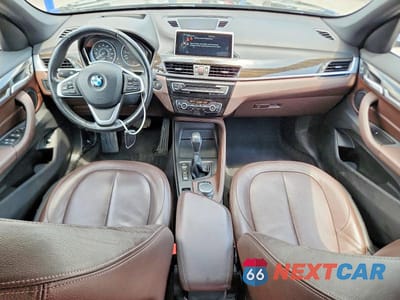 Zdjęcie 8 z 14 samochodu: 2017 BMW X1 XDRIVE28I VIN:WBXHT3C30H5F80579 - miniatura
