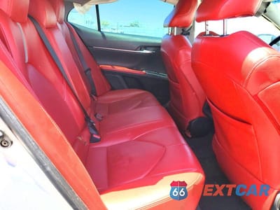 Zdjęcie 10 z 12 samochodu: 2018 TOYOTA CAMRY SE VIN:4T1B11HK0JU103619 - miniatura