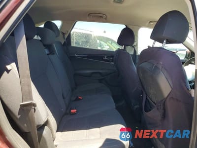 Zdjęcie 11 z 13 samochodu: 2018 KIA SORENTO LX V6 VIN:5XYPG4A50JG352695 - miniatura
