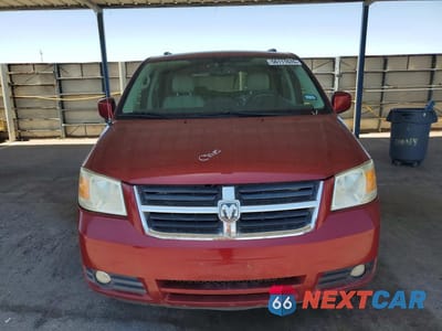 Piąte zdjęcie samochodu w środku: 2010 DODGE GRAND CARAVAN SXT VIN:2D4RN5DX0AR419005 - miniatura