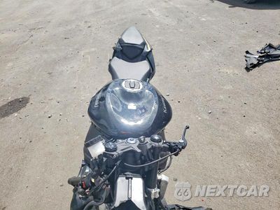 Piąte zdjęcie samochodu w środku: 2026 KAWASAKI ZX636 K VIN:JKBZXJJ17TA043688 - miniatura