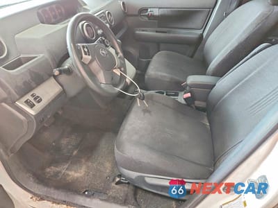 Zdjęcie 7 z 12 samochodu: 2008 TOYOTA SCION XB VIN:JTLKE50E081014607 - miniatura