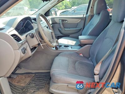 Zdjęcie 7 z 13 samochodu: 2014 CHEVROLET TRAVERSE LS VIN:1GNKRFED3EJ254615 - miniatura