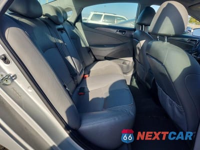 Zdjęcie 10 z 12 samochodu: 2014 HYUNDAI SONATA HYBRID VIN:KMHEC4A46EA111283 - miniatura
