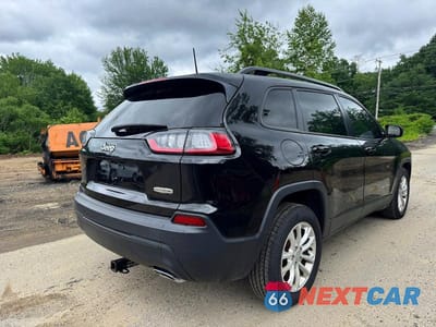 Czwarte zdjęcie samochodu z boku: 2022 JEEP CHEROKEE LATITUDE LUX VIN:1C4PJLMX2ND547839 - miniatura