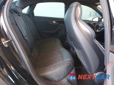 Zdjęcie 10 z 12 samochodu: 2023 AUDI S4 PRESTIGE VIN:WAUC4AF48PA043102 - miniatura