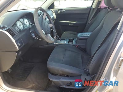 Zdjęcie 7 z 12 samochodu: 2008 CHRYSLER 300 LX VIN:2C3KA43R08H208253 - miniatura