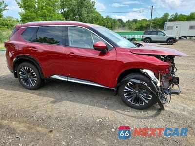 Czwarte zdjęcie samochodu z boku: 2025 NISSAN ROGUE PLATINUM AWD VIN:JN8BT3DDXSW472340 - miniatura