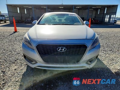 Piąte zdjęcie samochodu w środku: 2017 HYUNDAI SONATA HYBRID LIMITED VIN:KMHE34L14HA050250 - miniatura
