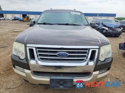 Piąte zdjęcie samochodu w środku: 2007 FORD EXPLORER EDDIE BAUER VIN:1FMEU74E17UA79198 - miniatura