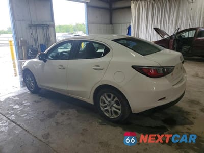 Drugie zdjęcie samochodu z przodu: 2017 TOYOTA YARIS IA BASE VIN:3MYDLBYV5HY165209 - miniatura