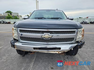 Piąte zdjęcie samochodu w środku: 2011 CHEVROLET SILVERADO C1500 LT VIN:3GCPCSE02BG251515 - miniatura