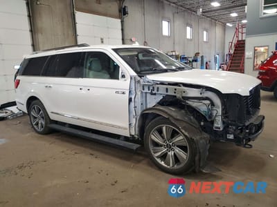 Czwarte zdjęcie samochodu z boku: 2019 LINCOLN NAVIGATOR L RESERVE VIN:5LMJJ3LT3KEL11865 - miniatura