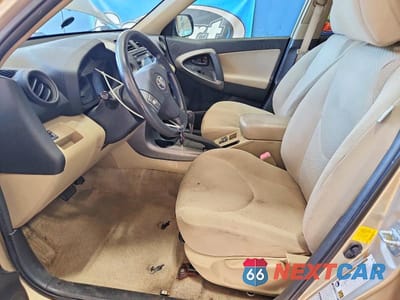 Zdjęcie 7 z 12 samochodu: 2012 TOYOTA RAV4 BASE VIN:JTMBF4DV7CD043204 - miniatura