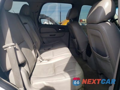 Zdjęcie 10 z 12 samochodu: 2014 GMC YUKON VIN:1GKS1CE0XER120783 - miniatura