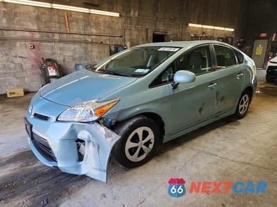 2015 TOYOTA PRIUS TWO JTDKN3DU2F1937962 - główne zdjęcie licytacji z USA - miniatura