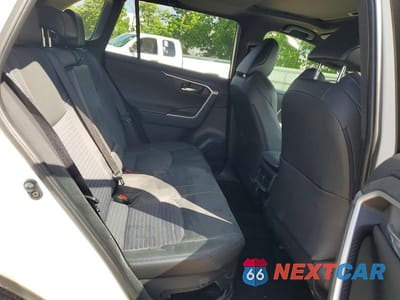 Zdjęcie 11 z 14 samochodu: 2025 TOYOTA RAV4 XSE VIN:JTME6RFV6SD570852 - miniatura