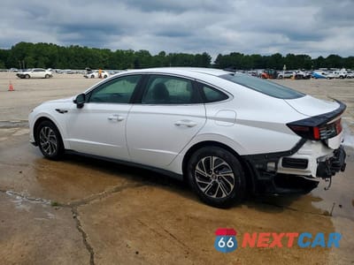 Drugie zdjęcie samochodu z przodu: 2026 HYUNDAI SONATA HYBRID BLUE VIN:KMHL24JJ4TA165081 - miniatura