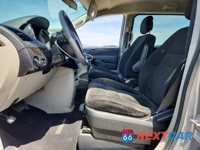 Zdjęcie 7 z 13 samochodu: 2015 DODGE GRAND CARAVAN SE VIN:2C4RDGBGXFR625664 - miniatura