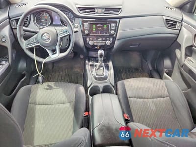 Zdjęcie 8 z 12 samochodu: 2019 NISSAN ROGUE SV VIN:5N1AT2MT5KC701562 - miniatura