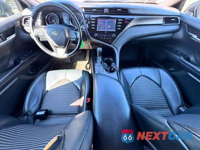 Zdjęcie 9 z 10 samochodu: 2020 TOYOTA CAMRY SE VIN:4T1G11AK0LU346463 - miniatura
