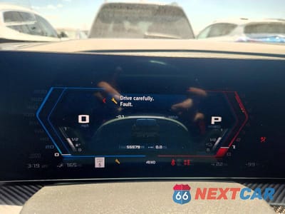 Zdjęcie 9 z 14 samochodu: 2023 BMW XM VIN:5YM23CS05P9S47414 - miniatura