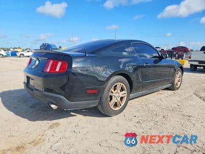 Trzecie zdjęcie samochodu z tyłu: 2012 FORD MUSTANG VIN:1ZVBP8AM8C5287998 - miniatura