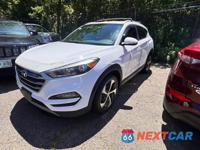 Drugie zdjęcie samochodu z przodu: 2017 HYUNDAI TUCSON SPORT VIN:KM8J3CA27HU466795 - miniatura
