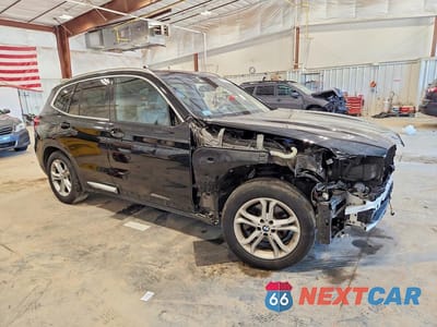 Czwarte zdjęcie samochodu z boku: 2019 BMW X3 XDRIVE30I VIN:5UXTR9C56KLE17026 - miniatura
