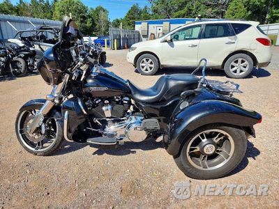 Trzecie zdjęcie samochodu z tyłu: 2017 HARLEY-DAVIDSON FLRT FREE WHEELER VIN:1HD1MCC1XHB852210 - miniatura