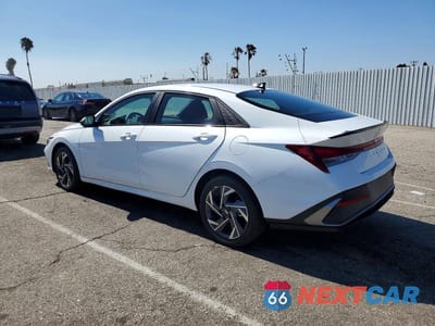 Drugie zdjęcie samochodu z przodu: 2025 HYUNDAI ELANTRA SEL SPORT VIN:KMHLM4DG1SU065916 - miniatura