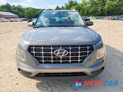Piąte zdjęcie samochodu w środku: 2020 HYUNDAI VENUE SEL VIN:KMHRC8A35LU032599 - miniatura