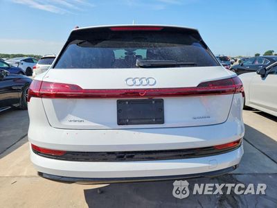 Zdjęcie 6 z 13 samochodu: 2022 AUDI E-TRON PREMIUM VIN:WA1AAAGE2NB014321 - miniatura
