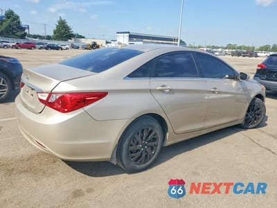 Trzecie zdjęcie samochodu z tyłu: 2011 HYUNDAI SONATA GLS VIN:5NPEB4AC2BH096588 - miniatura