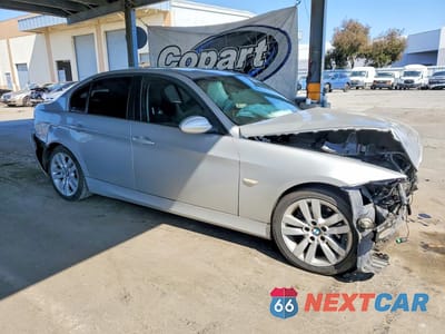 Czwarte zdjęcie samochodu z boku: 2006 BMW 325 I AUTOMATIC VIN:WBAVB175X6NK41063 - miniatura