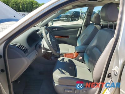 Zdjęcie 7 z 12 samochodu: 2005 TOYOTA CAMRY XLE VIN:4T1BE30K35U981353 - miniatura