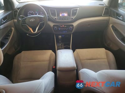 Zdjęcie 8 z 13 samochodu: 2016 HYUNDAI TUCSON SE VIN:KM8J3CA40GU092594 - miniatura