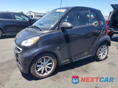 2016 SMART FORTWO WMEEJ9AA5GK844839 - główne zdjęcie licytacji z USA - miniatura