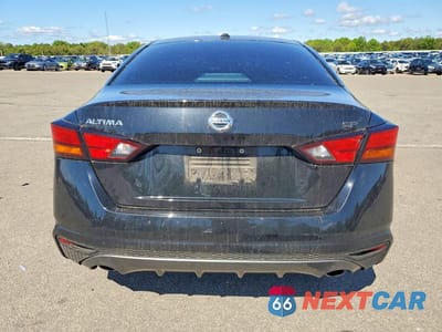 Zdjęcie 6 z 12 samochodu: 2019 NISSAN ALTIMA SR VIN:1N4BL4CV6KC123405 - miniatura