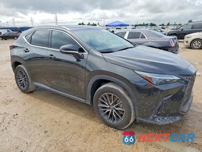 Czwarte zdjęcie samochodu z boku: 2024 LEXUS NX 350 PREMIUM VIN:2T2GGCEZ7RC050508 - miniatura