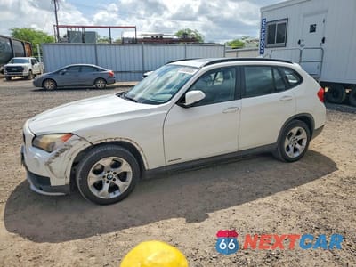 2015 BMW X1 SDRIVE28I WBAVM1C53FV317805 - główne zdjęcie licytacji z USA - miniatura