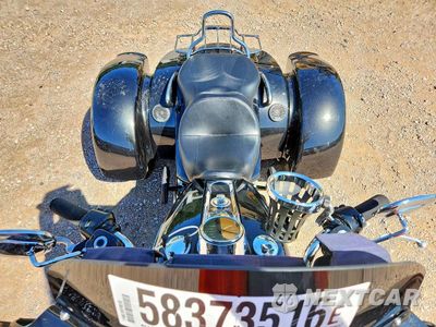 Piąte zdjęcie samochodu w środku: 2017 HARLEY-DAVIDSON FLRT FREE WHEELER VIN:1HD1MCC1XHB852210 - miniatura