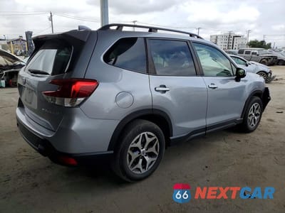 Trzecie zdjęcie samochodu z tyłu: 2023 SUBARU FORESTER PREMIUM VIN:JF2SKAEC6PH481798 - miniatura