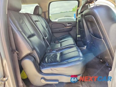 Zdjęcie 11 z 13 samochodu: 2012 CHEVROLET SUBURBAN C1500 LT VIN:1GNSCJE0XCR199967 - miniatura